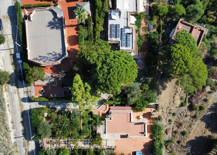 Splendida Villa Immersa Nella Natura - Villa Salina Trabia